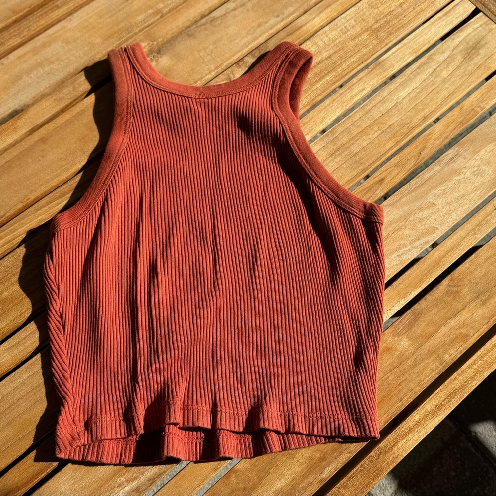 UniQlo orange sleeveless crop top